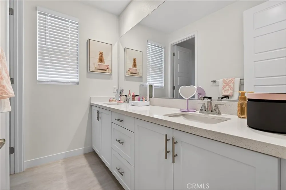 17728 Ridgeline Court #A Canyon Country, CA 91350