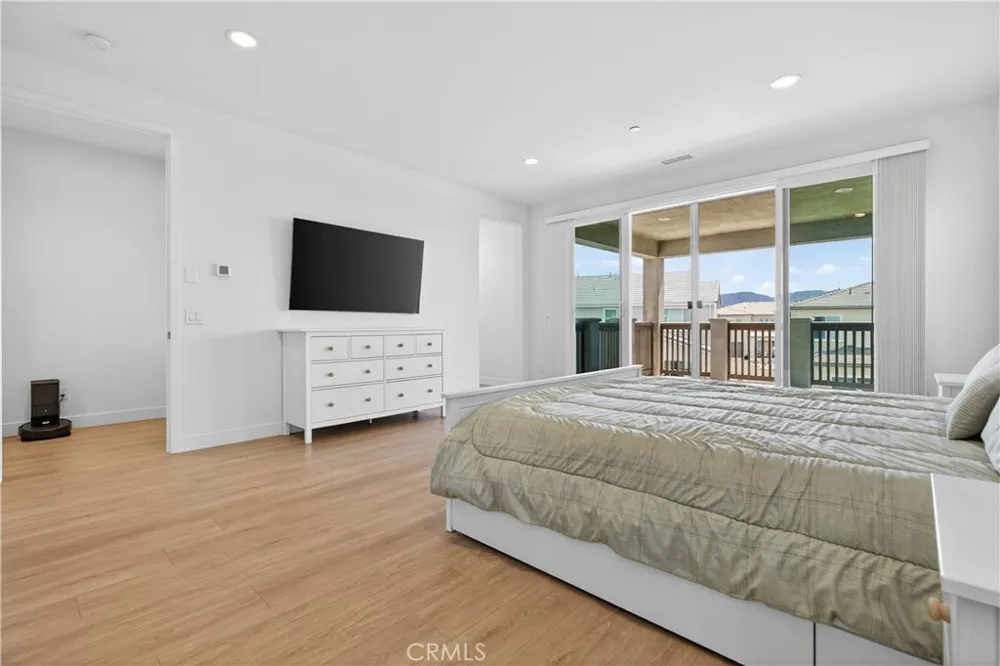 17728 Ridgeline Court #A Canyon Country, CA 91350