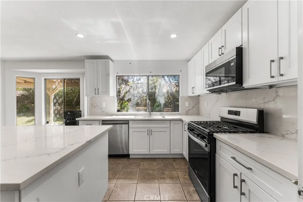 40059 Lloyds Court Palmdale, CA 93551