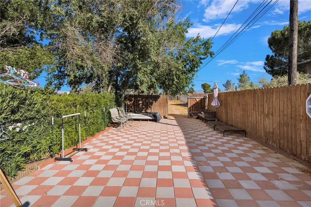 14275 Gayhead Apple Valley, CA 92307