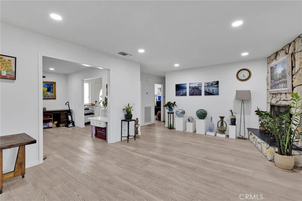 14275 Gayhead Apple Valley, CA 92307