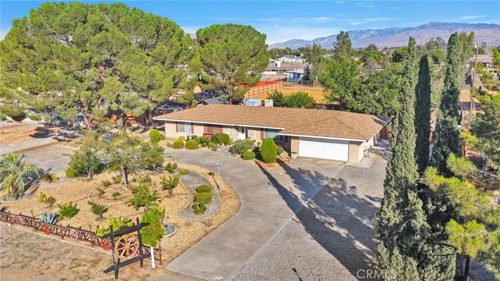 14275 Gayhead Apple Valley, CA 92307