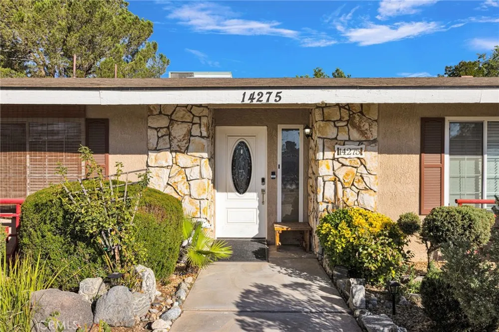 14275 Gayhead Apple Valley, CA 92307