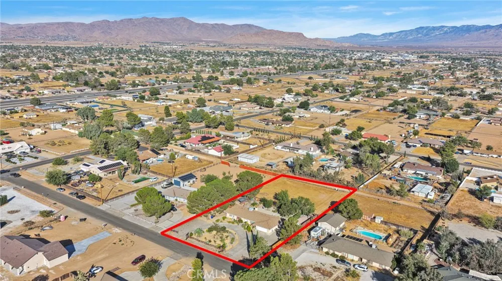 14275 Gayhead Apple Valley, CA 92307