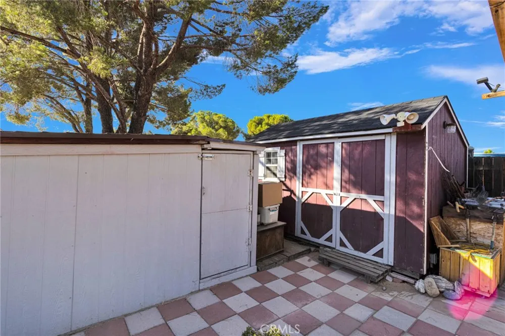 14275 Gayhead Apple Valley, CA 92307