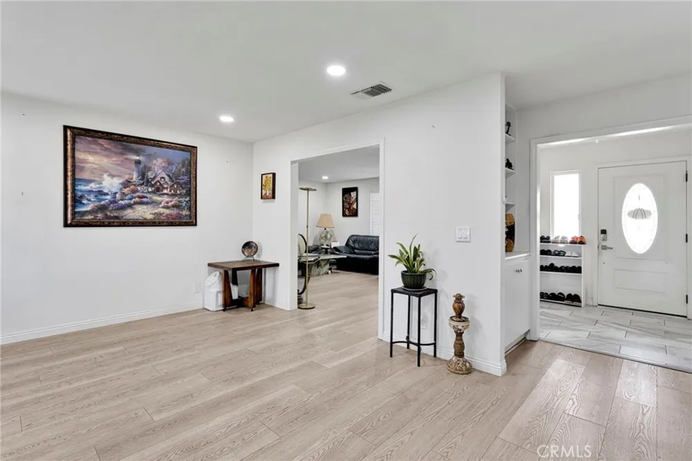 14275 Gayhead Apple Valley, CA 92307