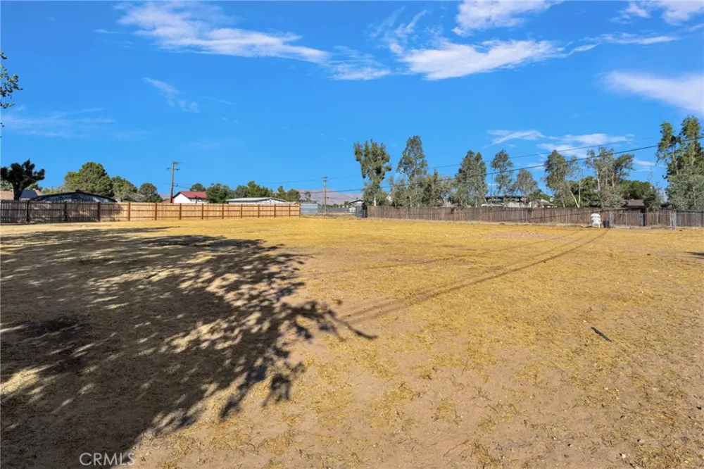 14275 Gayhead Apple Valley, CA 92307