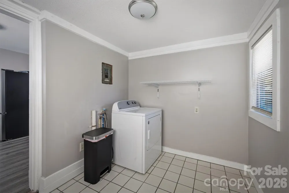 1060 14th Avenue NW Hickory, NC 28601