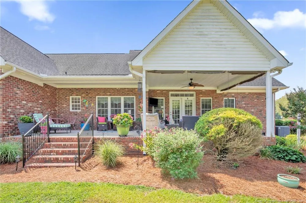 55 Creek Stone Lane Autryville, NC 28318