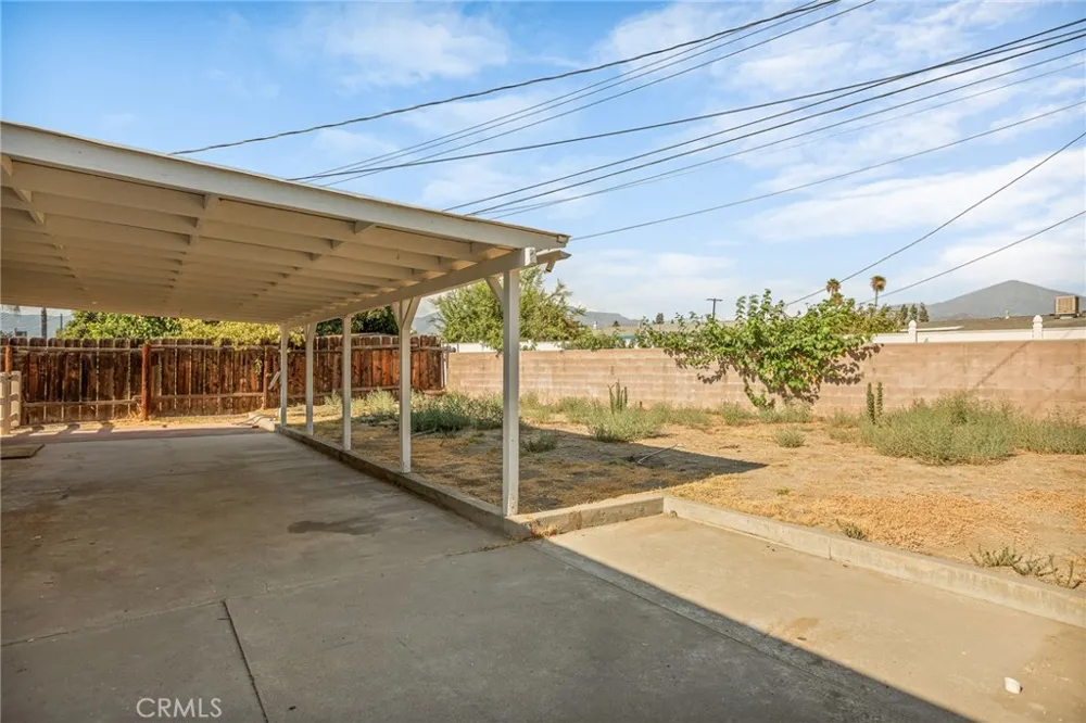 1112 Devon Redlands, CA 92374