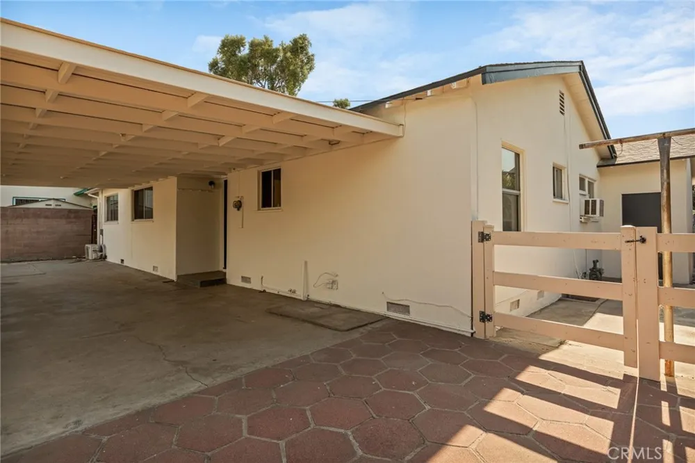 1112 Devon Redlands, CA 92374
