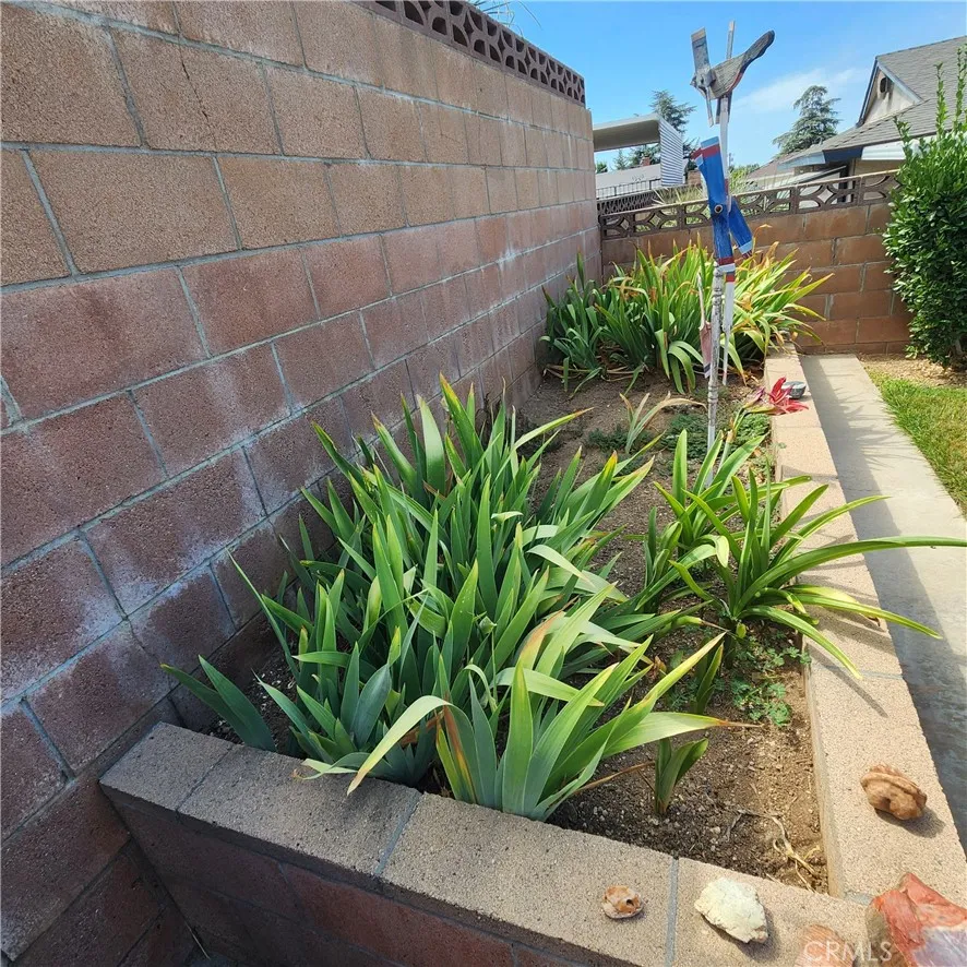 35595 Ramada Ln. Yucaipa, CA 92399