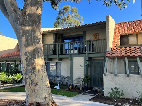 1464 Camelot Drive