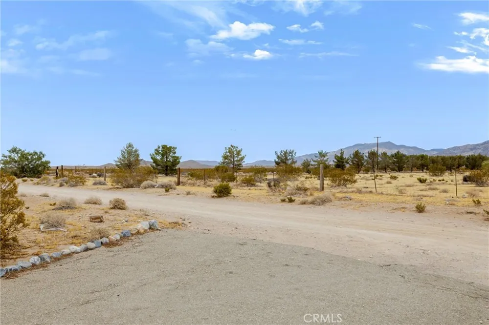 38484 Foothill Road Lucerne Valley, CA 92356