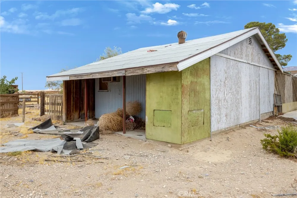 38484 Foothill Road Lucerne Valley, CA 92356