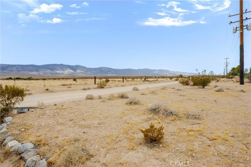 38484 Foothill Road Lucerne Valley, CA 92356