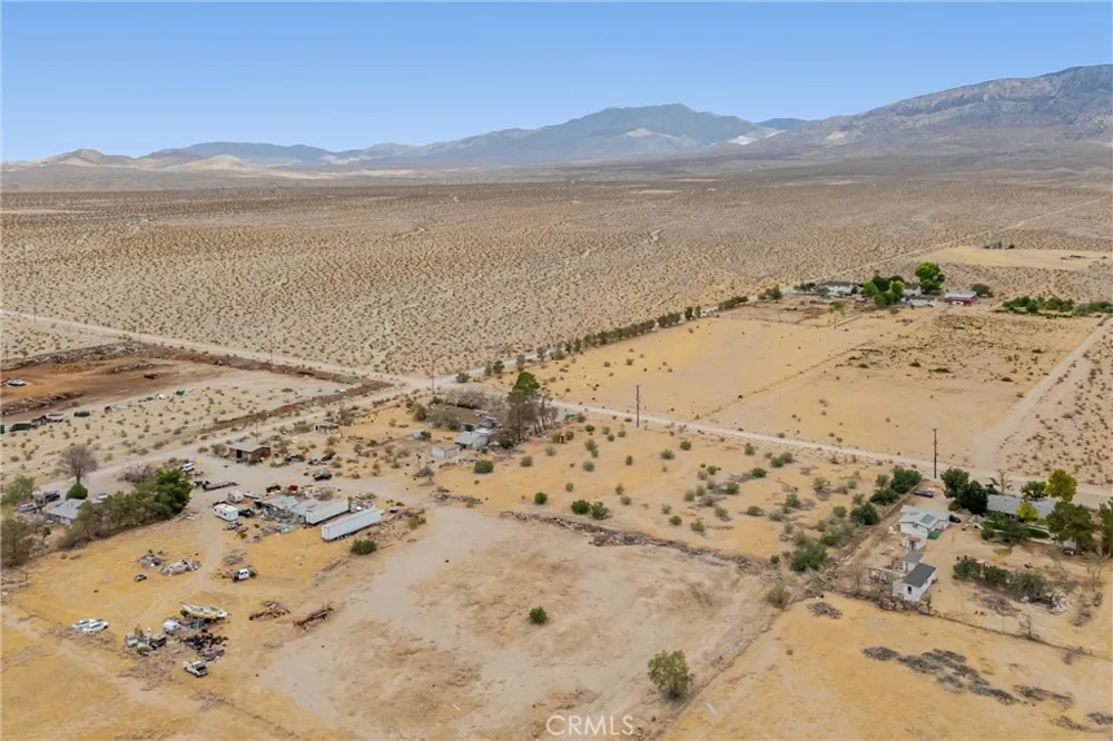 38484 Foothill Road Lucerne Valley, CA 92356