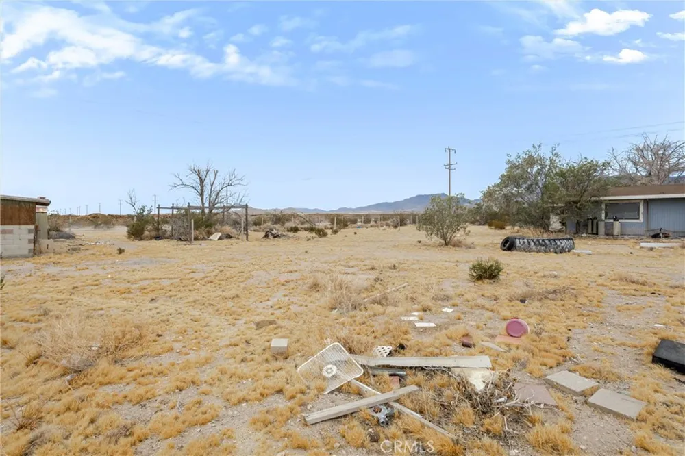38484 Foothill Road Lucerne Valley, CA 92356