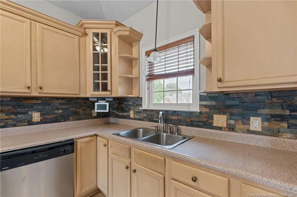 109 Canyon Ct Court Sanford, NC 27332