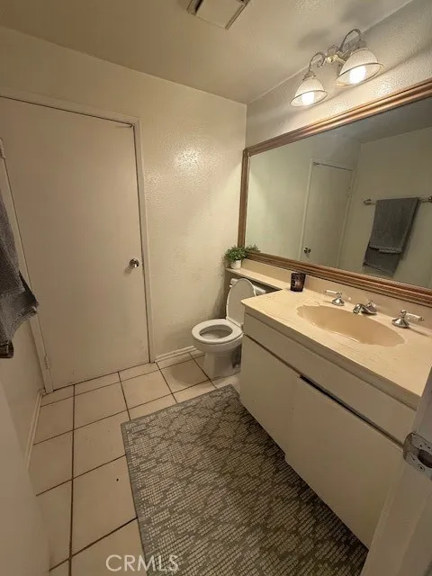 6773 Foxcroft Court Chino, CA 91710