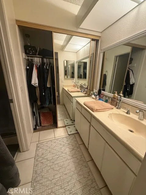 6773 Foxcroft Court Chino, CA 91710