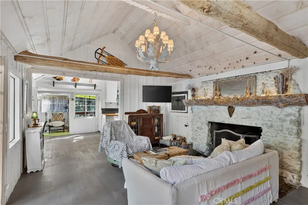 27000 State Highway 189 Blue Jay, CA 92317