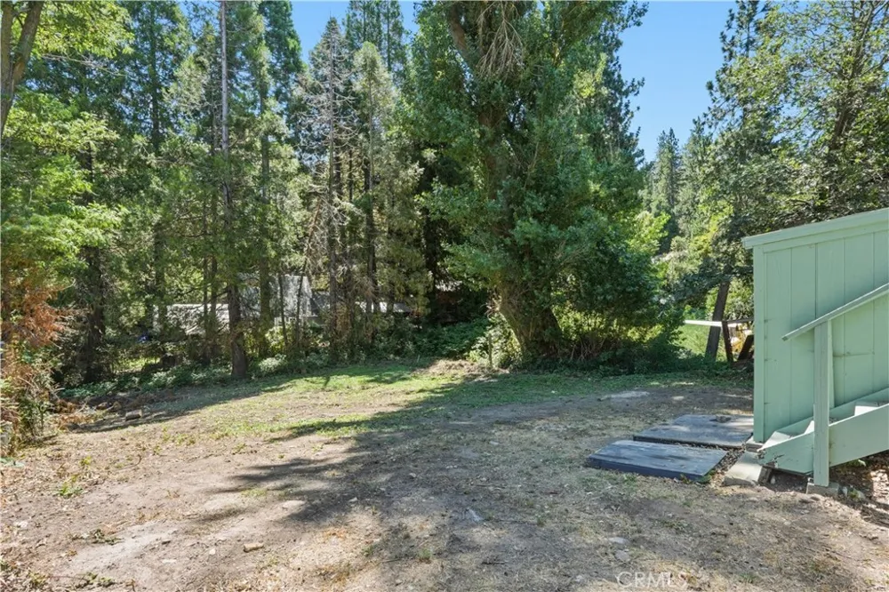 369 Log Crestline, CA 92325