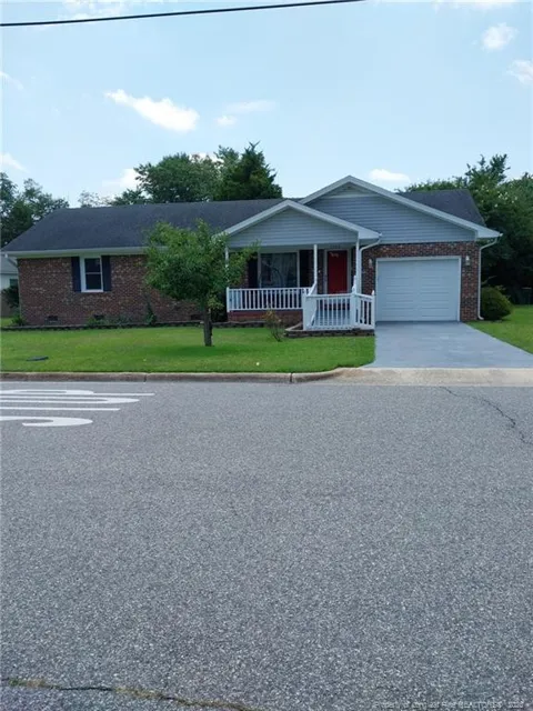 1302 Hardin Road