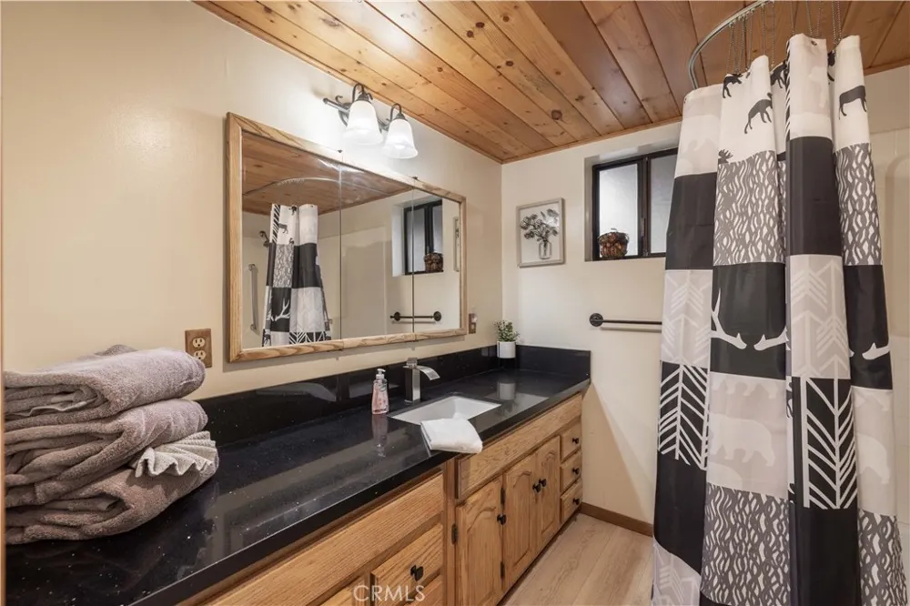 42754 La Cerena Big Bear Lake, CA 92315