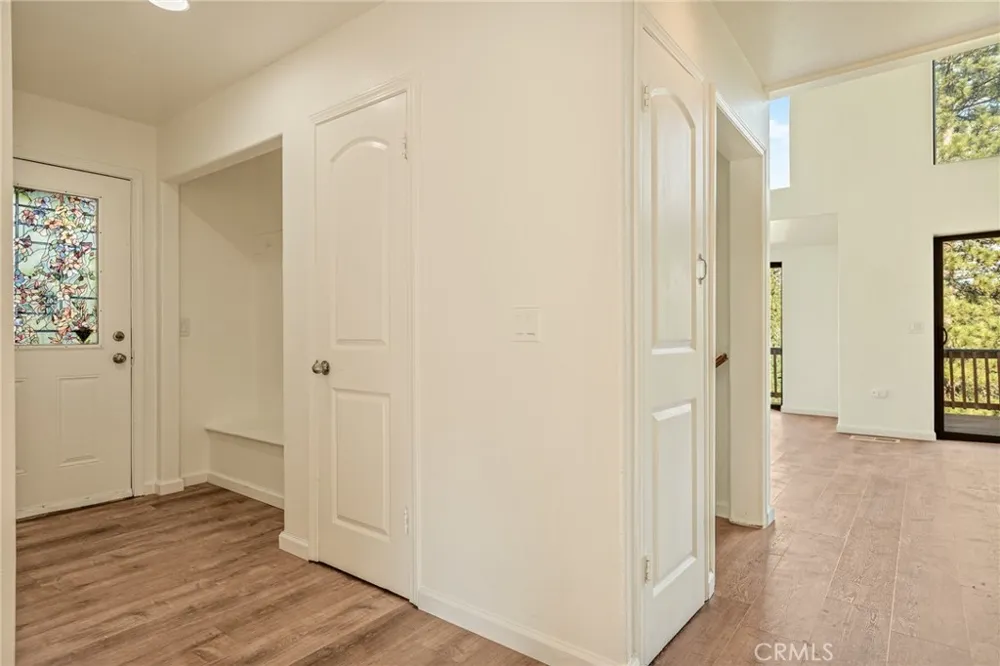 32792 Deer Lick Drive Running Springs, CA 92382