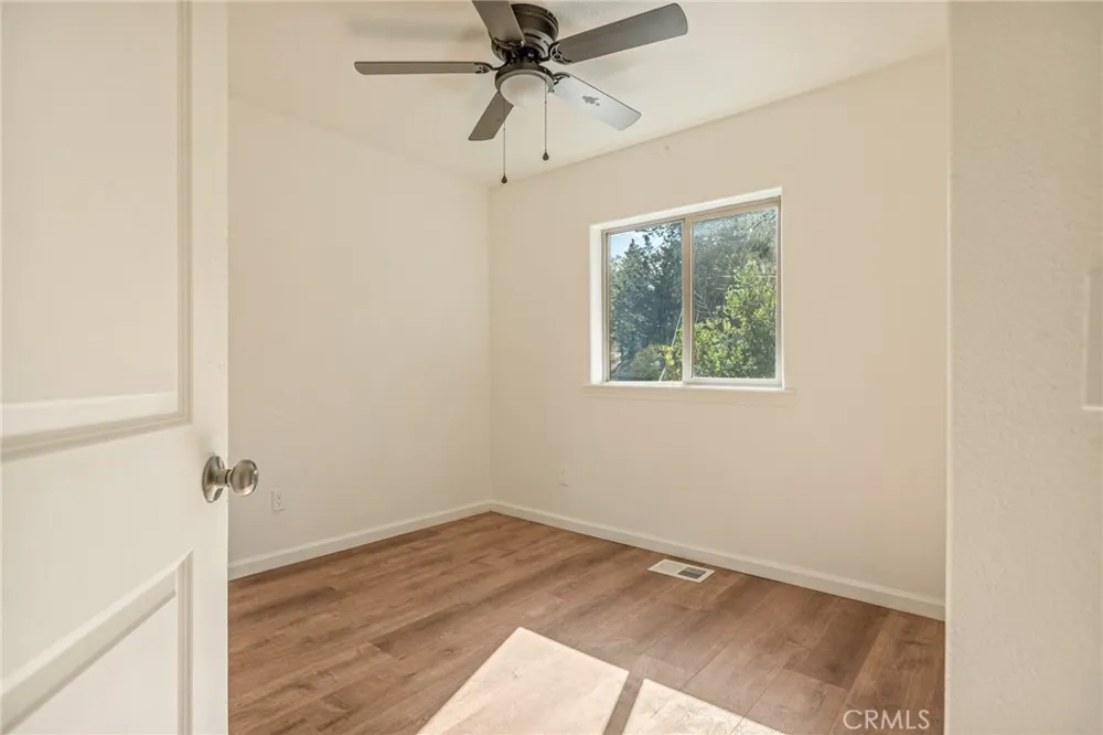 32792 Deer Lick Drive Running Springs, CA 92382