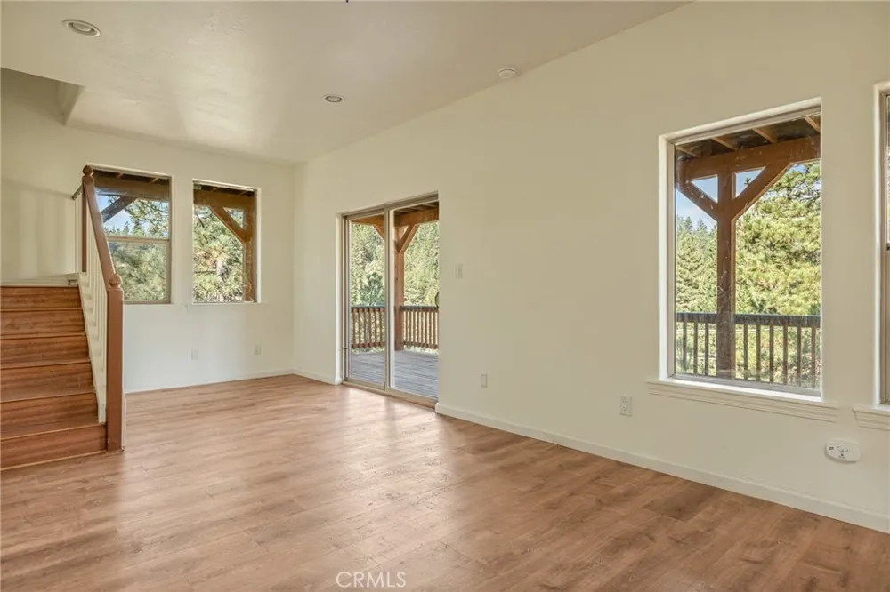 32792 Deer Lick Drive Running Springs, CA 92382