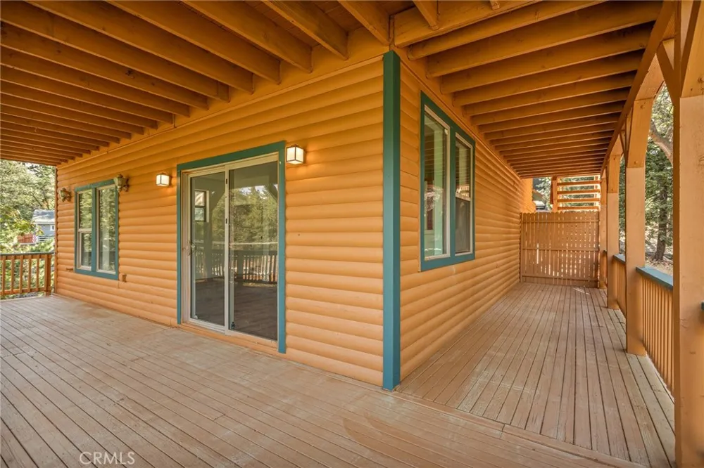 32792 Deer Lick Drive Running Springs, CA 92382