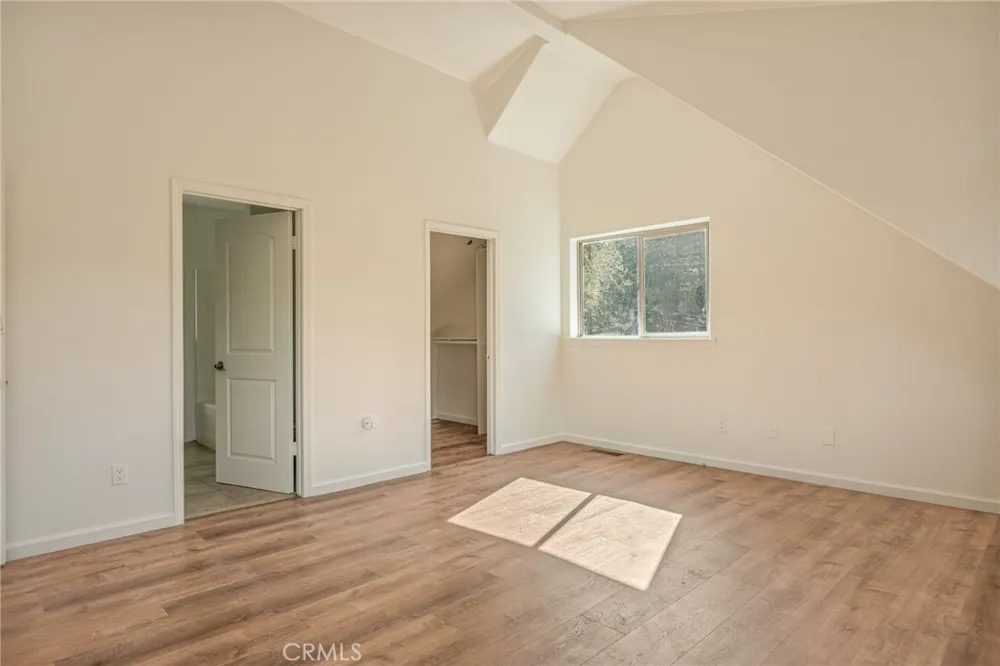32792 Deer Lick Drive Running Springs, CA 92382