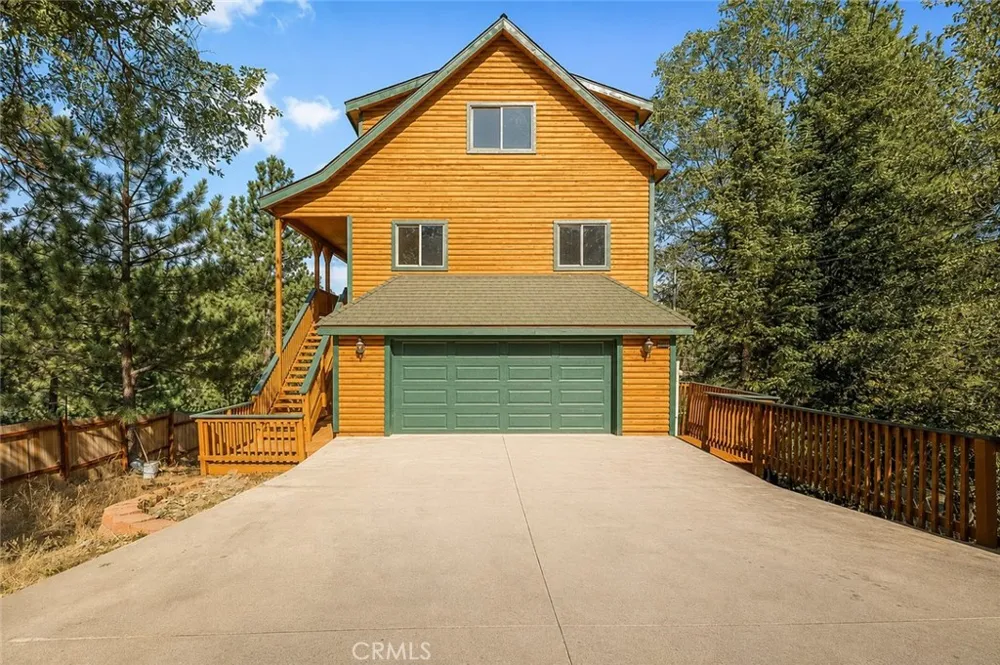 32792 Deer Lick Drive Running Springs, CA 92382