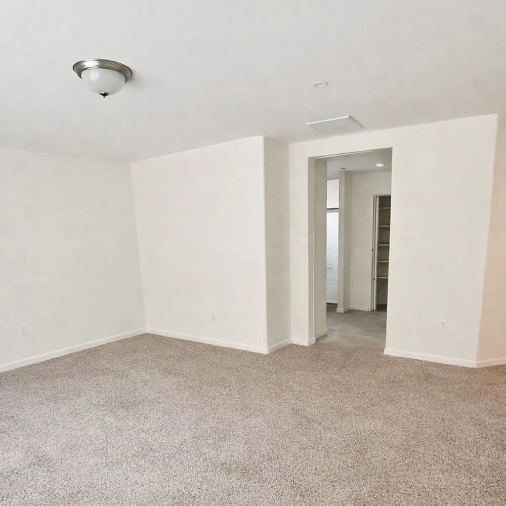 2035 W Chianti Way Hanford, CA 93230