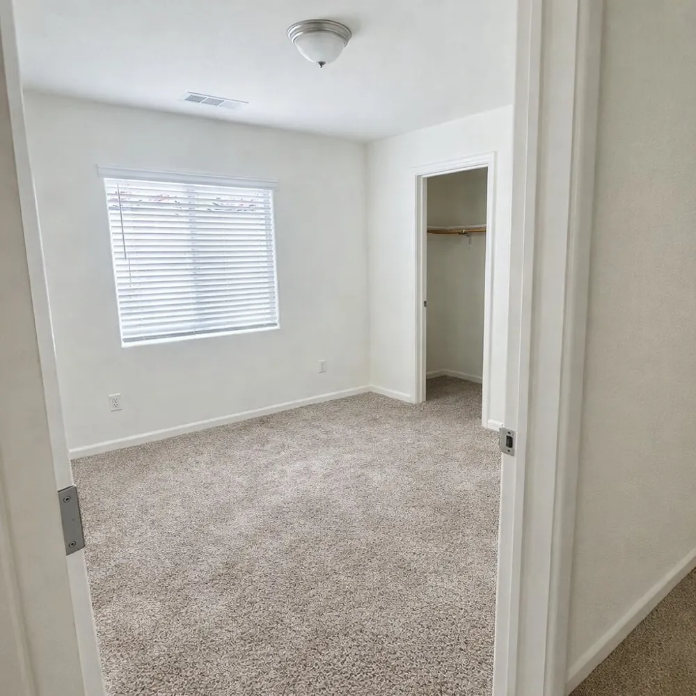 2035 W Chianti Way Hanford, CA 93230