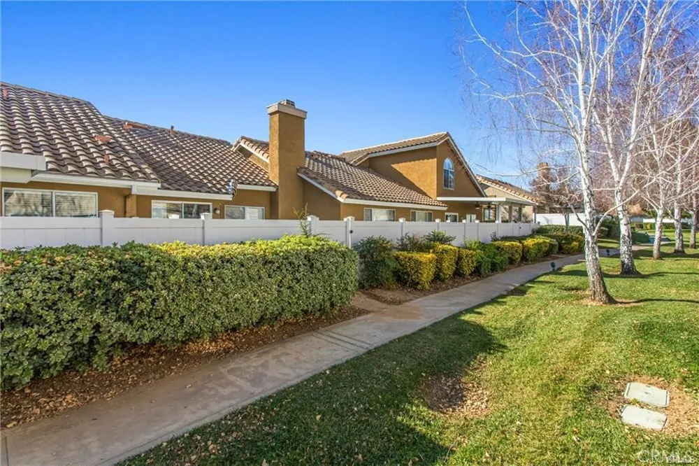 1024 Hogan Banning, CA 92220