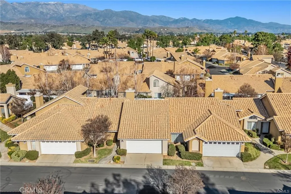 1024 Hogan Banning, CA 92220