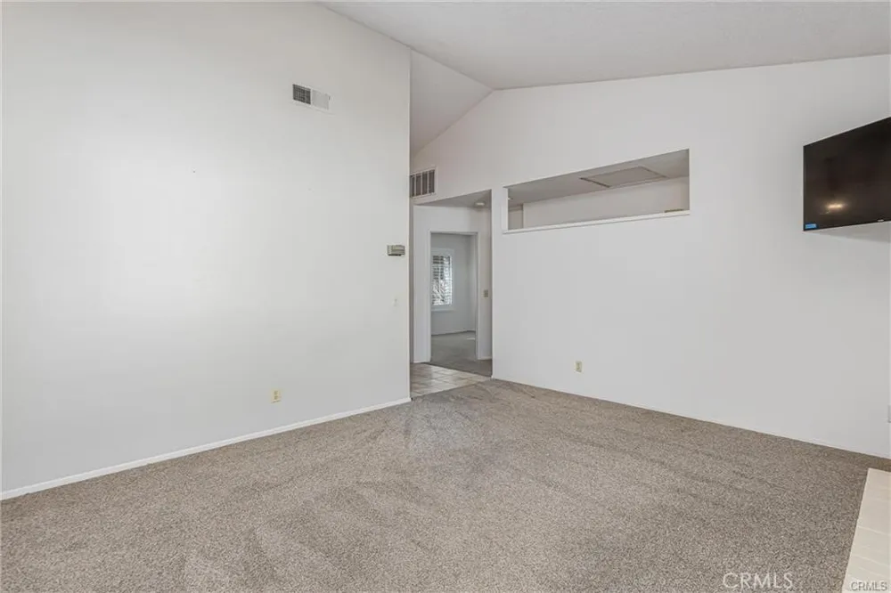 1024 Hogan Banning, CA 92220
