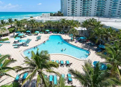 3901 S Ocean Dr #4P
