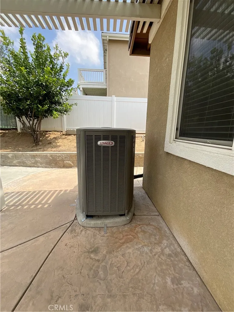 7142 Hidden Court Highland, CA 92346