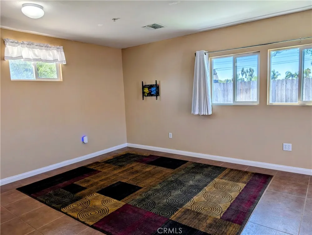11377 Buckskin Avenue Montclair, CA 91763