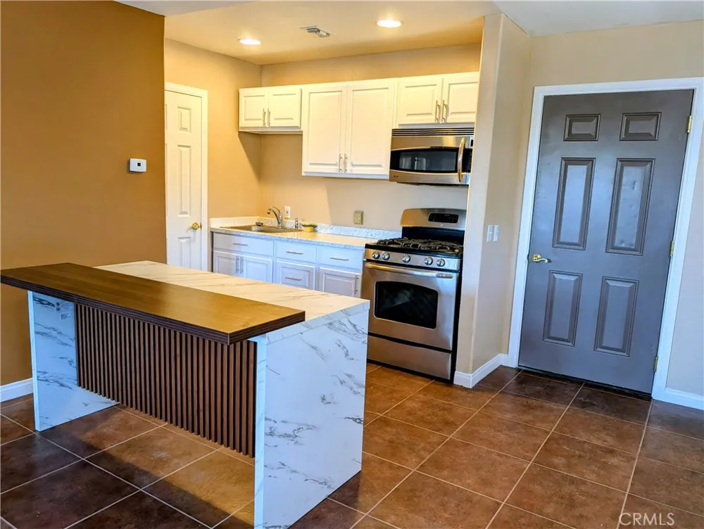 11377 Buckskin Avenue Montclair, CA 91763