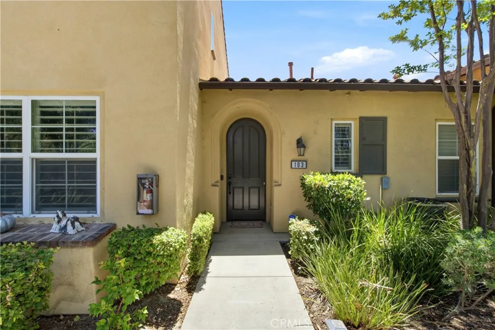 4300 Owens Street #103 Corona, CA 92883