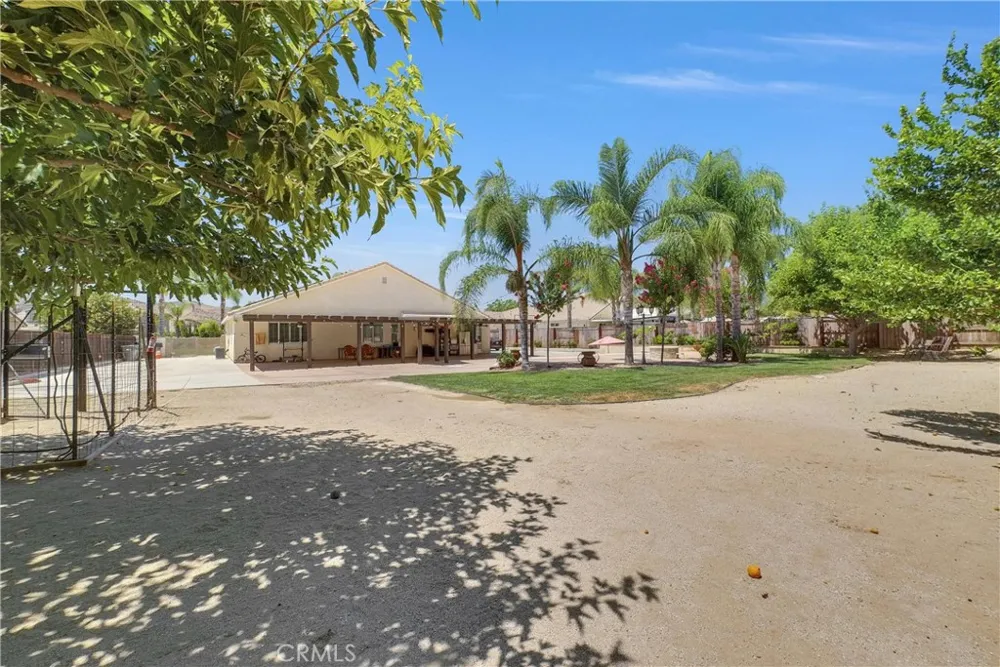 19246 Sterling Hill Perris, CA 92570