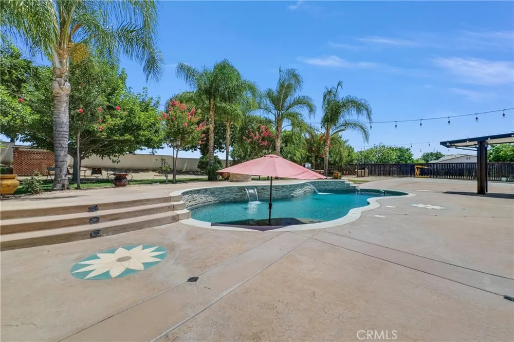 19246 Sterling Hill Perris, CA 92570