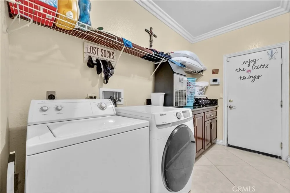 19246 Sterling Hill Perris, CA 92570