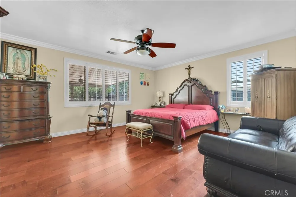 19246 Sterling Hill Perris, CA 92570