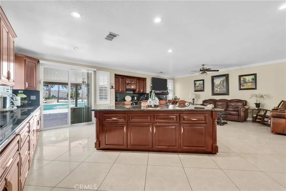 19246 Sterling Hill Perris, CA 92570